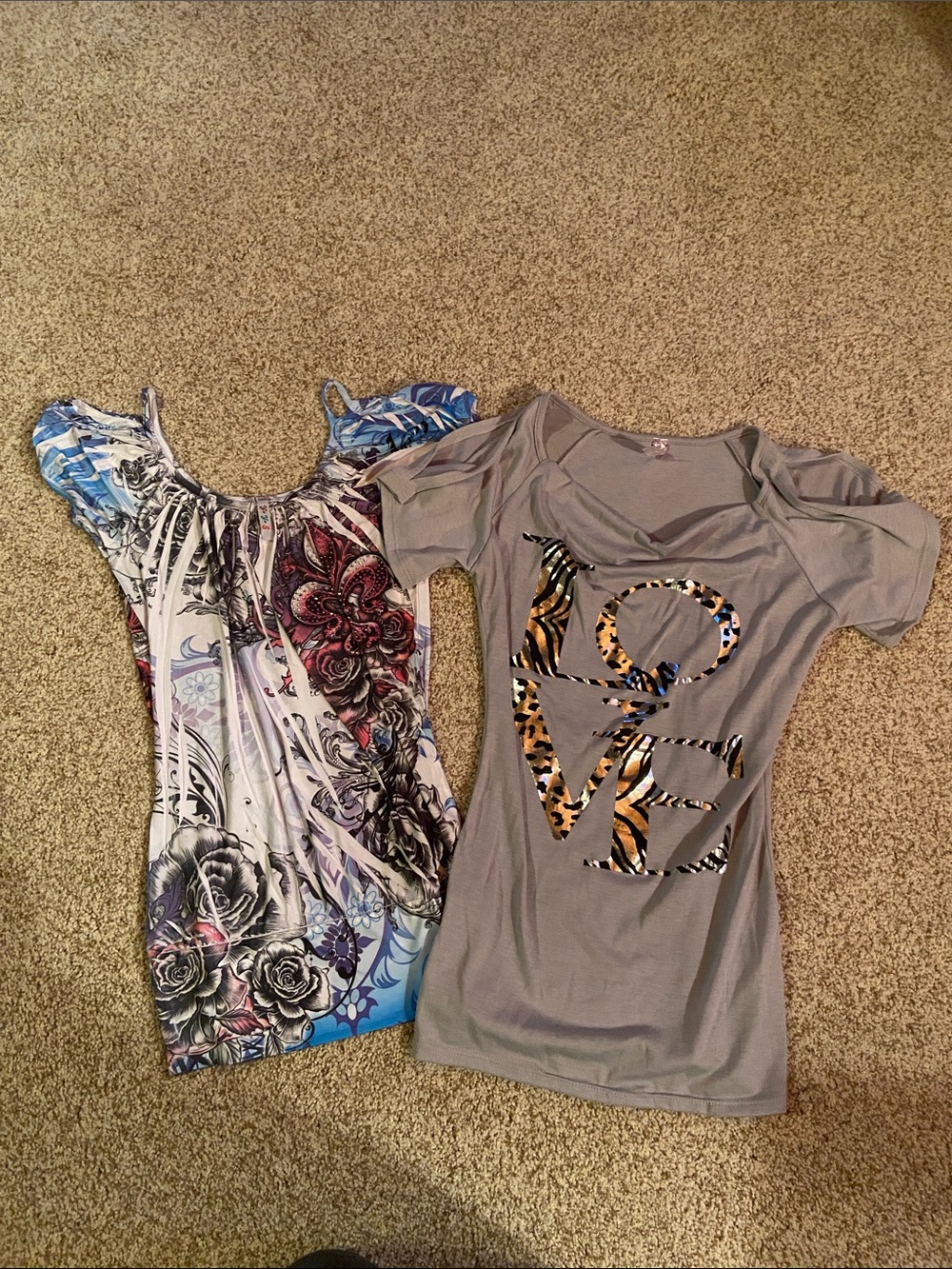 Multiples Gray Short Sleeve Top with Leopard LOVE Graphic